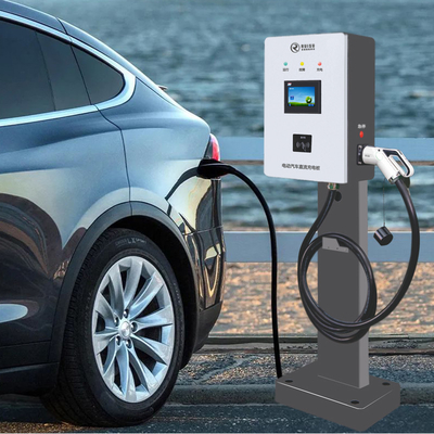 Pengisi Daya EV 30KW DC Peralatan Pengisian EV Berkecepatan Cepat Dengan Layar Sentuh Kapasitif CCS1 CCS2