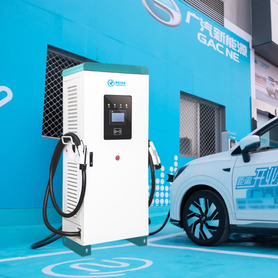 160KW Fast DC EV Car Charger Stasiun Pengisian EV Pengisi Daya EV Tumpukan